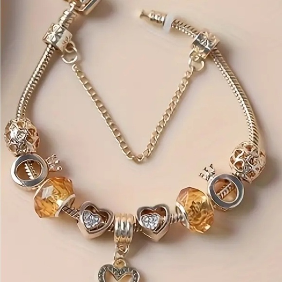 Fashion Hearts Charm Bracelet - Picture 2 of 9